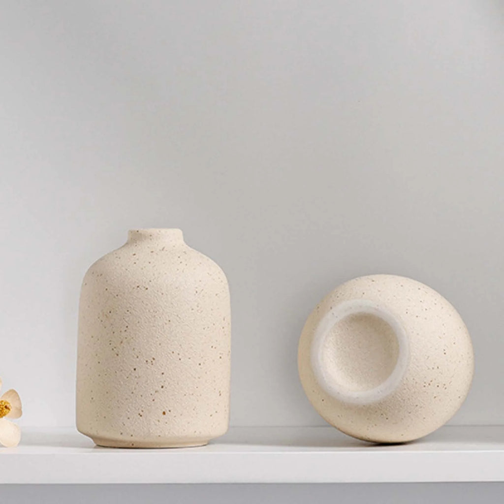 Modern Ceramic Bud Vase — Minimalist Boho Floral Vessel