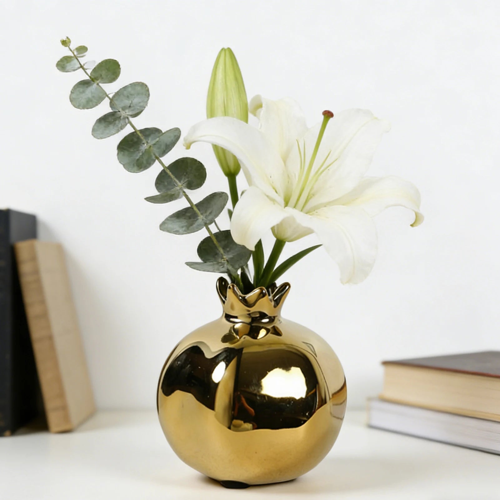 Pomegranate Porcelain Vase — Traditional Chinese-Style Desk Ornament