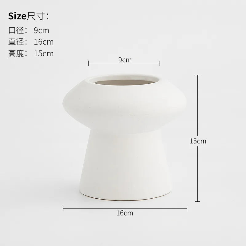 Minimalist Ceramic Vase — Modern Dried Flower Arrangement Vessel