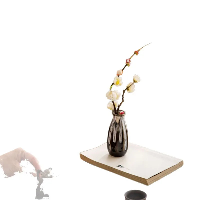 Japanese Kiln-Glazed Ceramic Vase — Handmade Retro Foyer Vessel