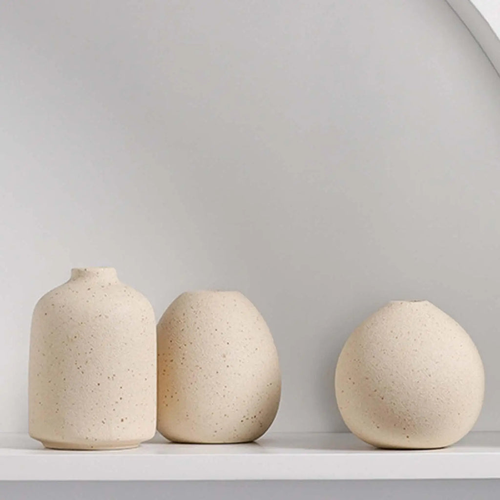Modern Ceramic Bud Vase — Minimalist Boho Floral Vessel