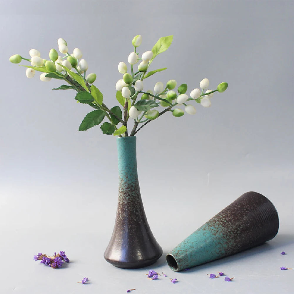 Small Japanese-Style Ceramic Bud Vase — Simple Tabletop Ornament