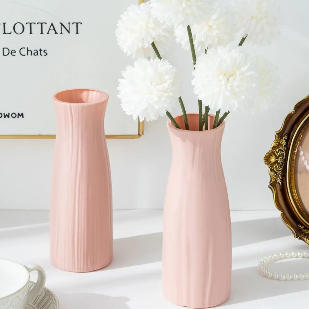 Sculptural Ceramic-Look Vase — Modern Home & Garden Accent Piece