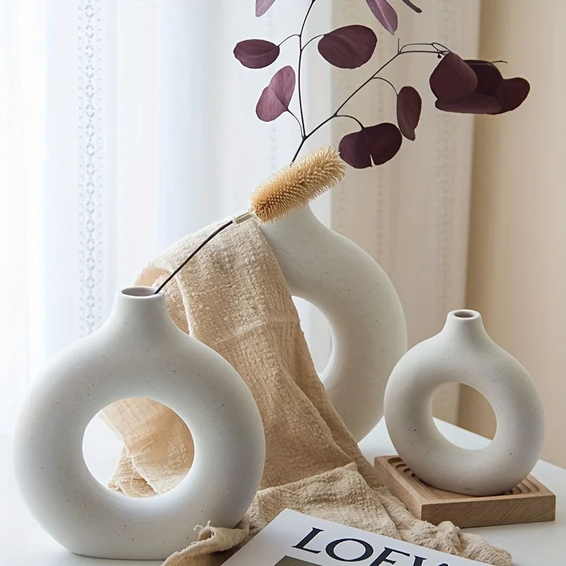 Ceramic Donut Vase — Round Boho Centerpiece for Dried Florals