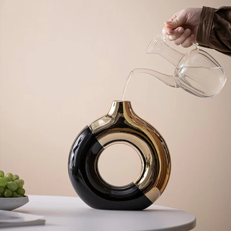 Luxury Nordic Ceramic Vase — Hotel-Style Plant Pot for Dining & Living Room
