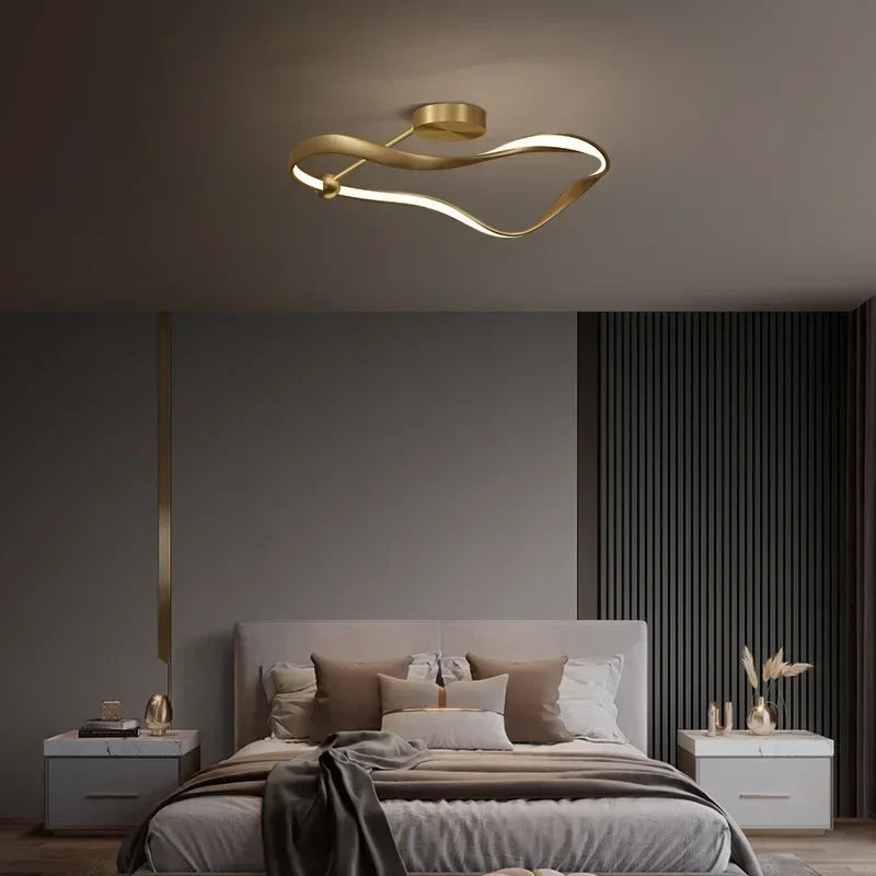 Gilded Round LED Ceiling Light — Modern Nordic Bedroom & Dining Fixture