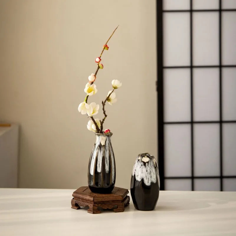 Japanese Kiln-Glazed Ceramic Vase — Handmade Retro Foyer Vessel