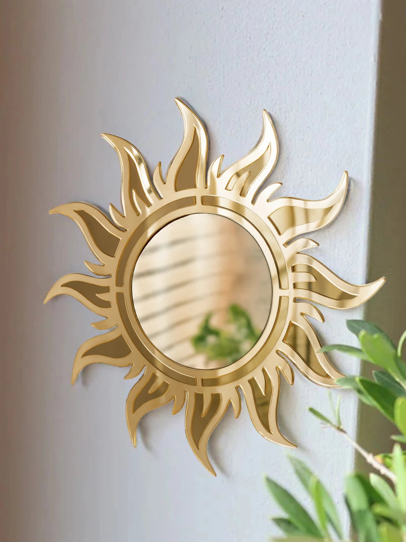 Boho Sunburst Wall Mirror — Gold & Silver Decorative Accent