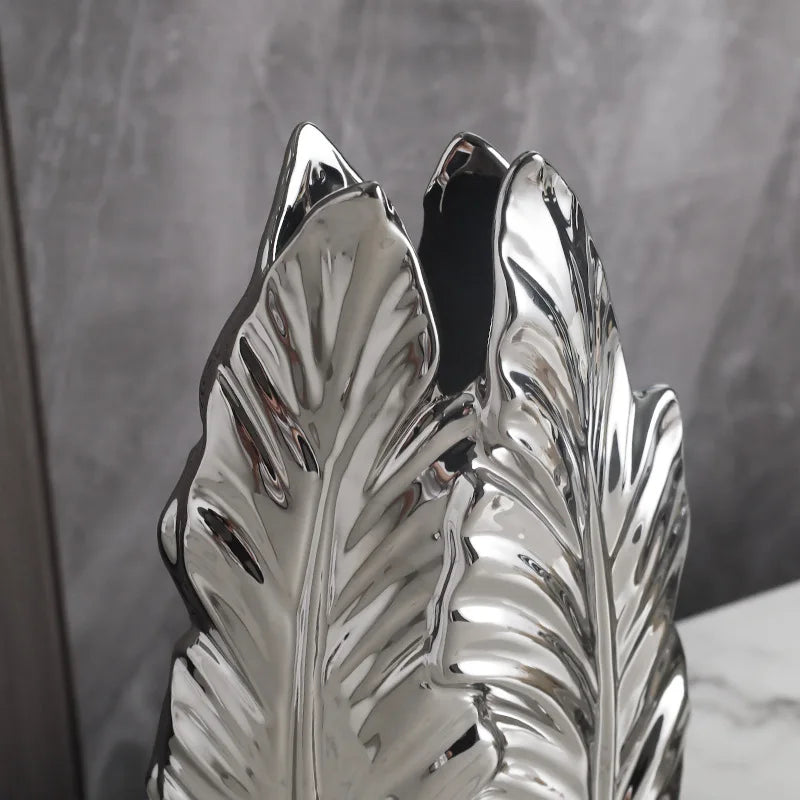 High-End Ceramic Vase — Sculptural Pottery for Foyer & Living Room